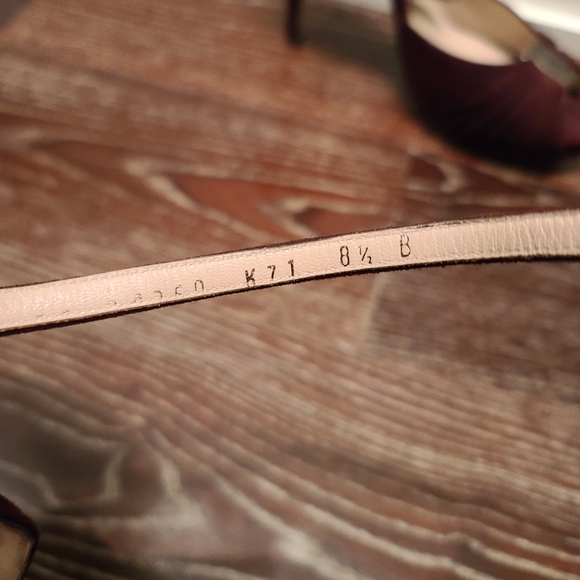 Salvatore Ferragamo Fragrance Acm Oxblood Suede Peep Toe Sandles Size 8.5 - Picture 5 of 9